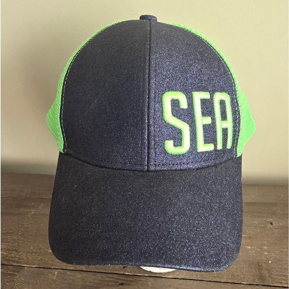 Seattle Seahawks Lady 12 Baseball Hat